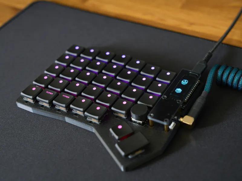 Nomad Low-Profile Split Ergonomic Keyboard Case