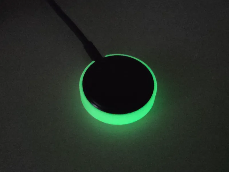 Galaxy Watch7 Wireless Charger - Glow in the dark