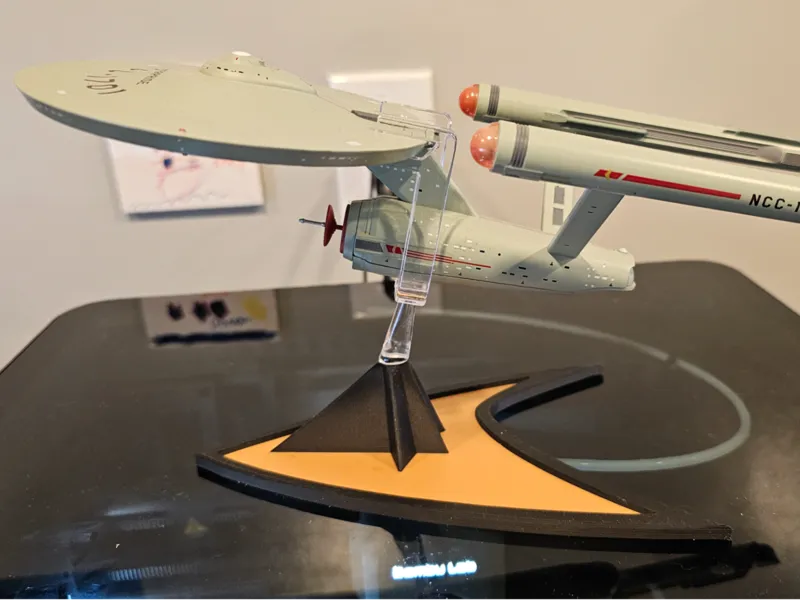 Eaglemoss Ship Stands - Star Trek TOS Emblem