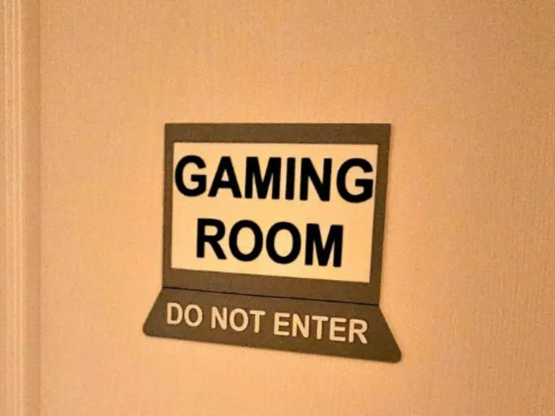 Gaming Room sign