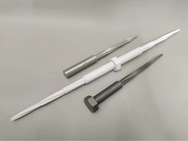 螺丝伸缩剑