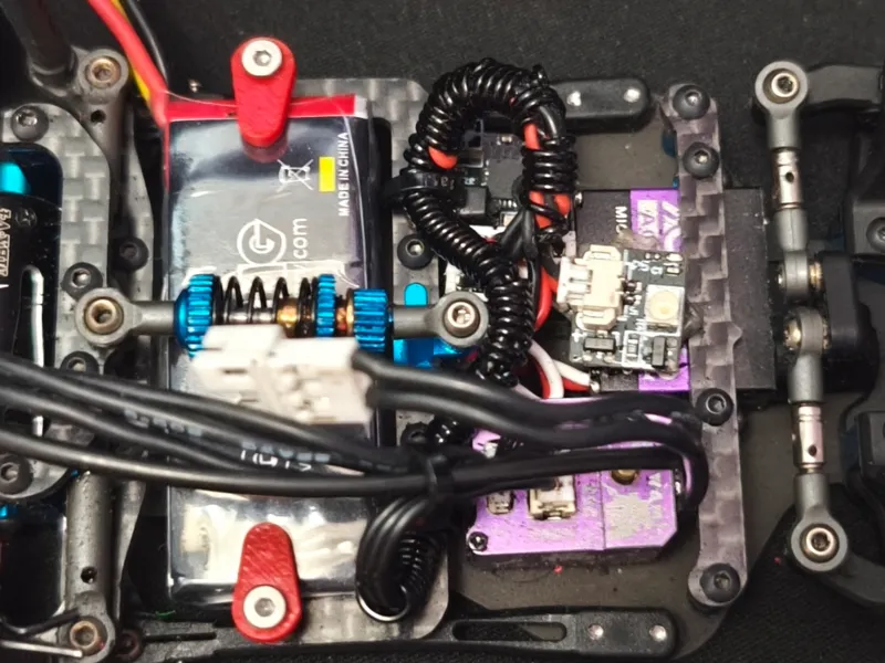 Battery holder for RC Team associated RC28R