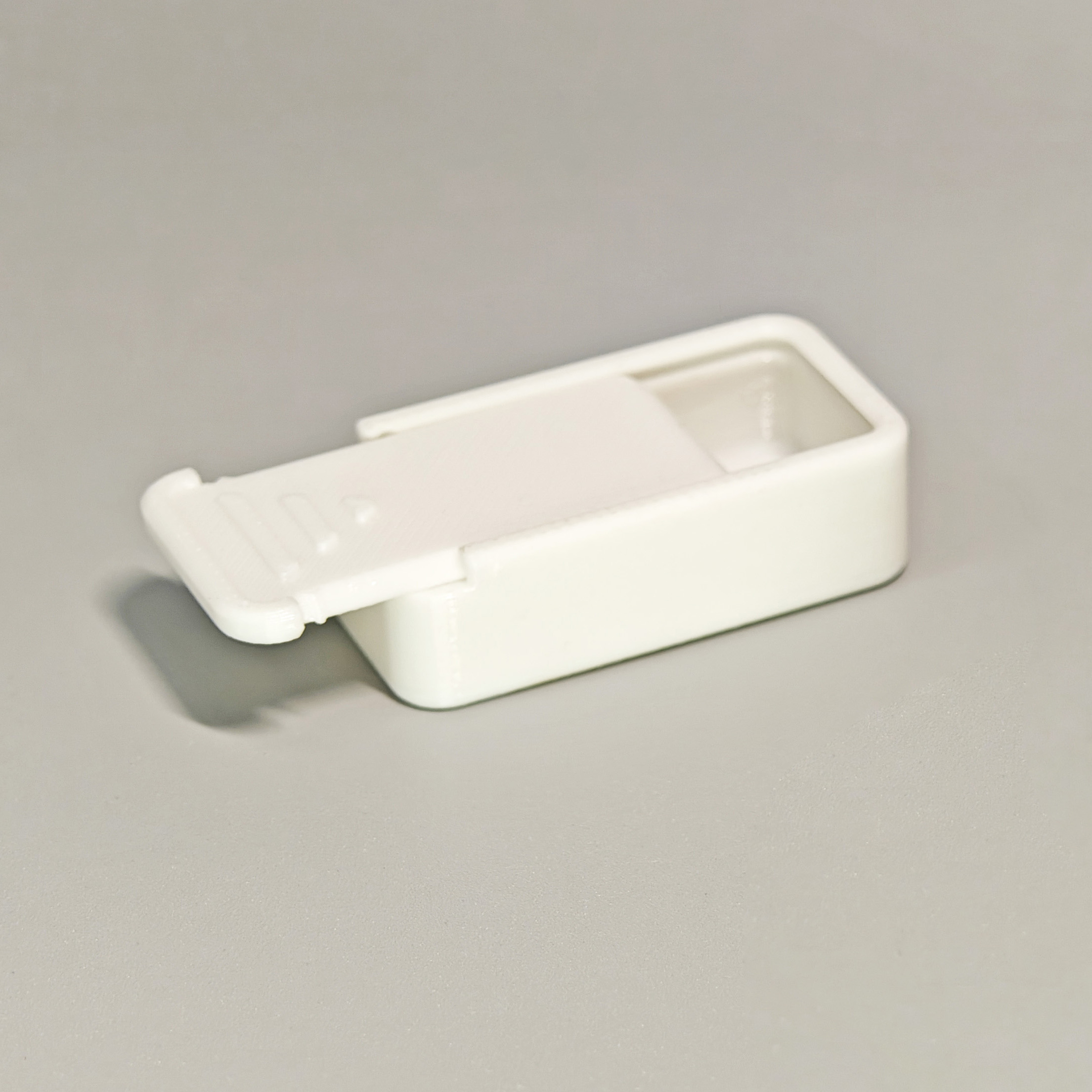 Miniatura 1 do modelo 3D 口袋药盒 迷你盒子 小储物 仅5g  小物盒HK01