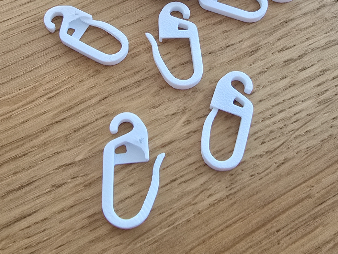 Curtain hooks ~ 28 mm
