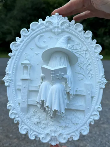 Adorno temático: Witch Ghost Reading on Fence — vista de referencia 2
