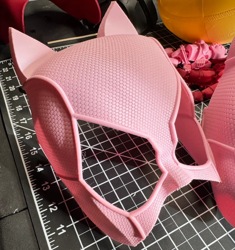 Hello Kittypool textured mask