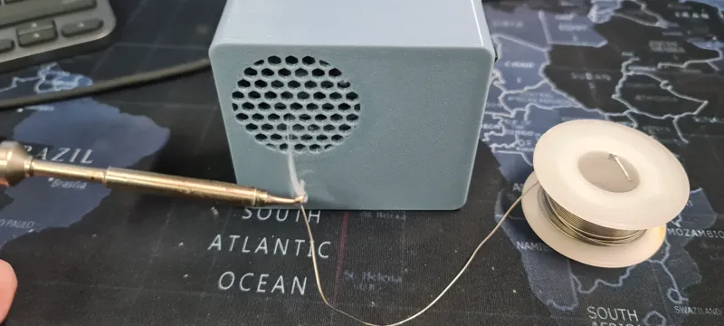 Portable Solder fume extractor