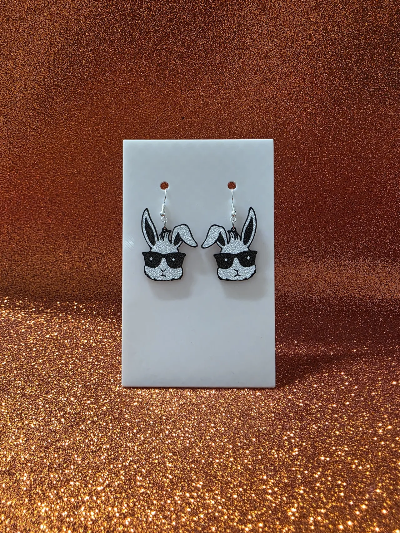 Egg hunter earrings view 2