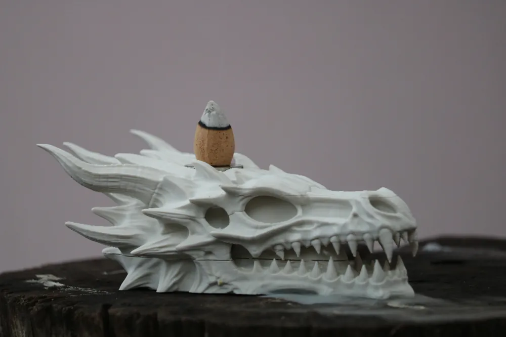 Photo Modale Dragon Skull – Backflow Incense Burner - Free 3D Print Model - MakerWorld