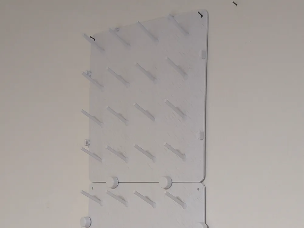 Modular Wall-Mounted Sewing Thread Organizer - Free 3D Print Model ...