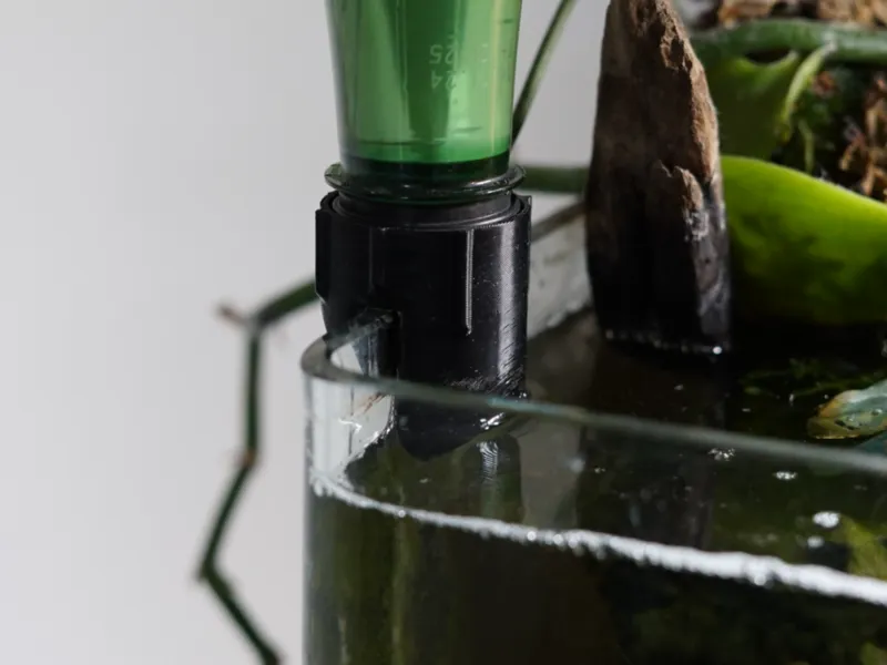 Automatic aquarium refiller