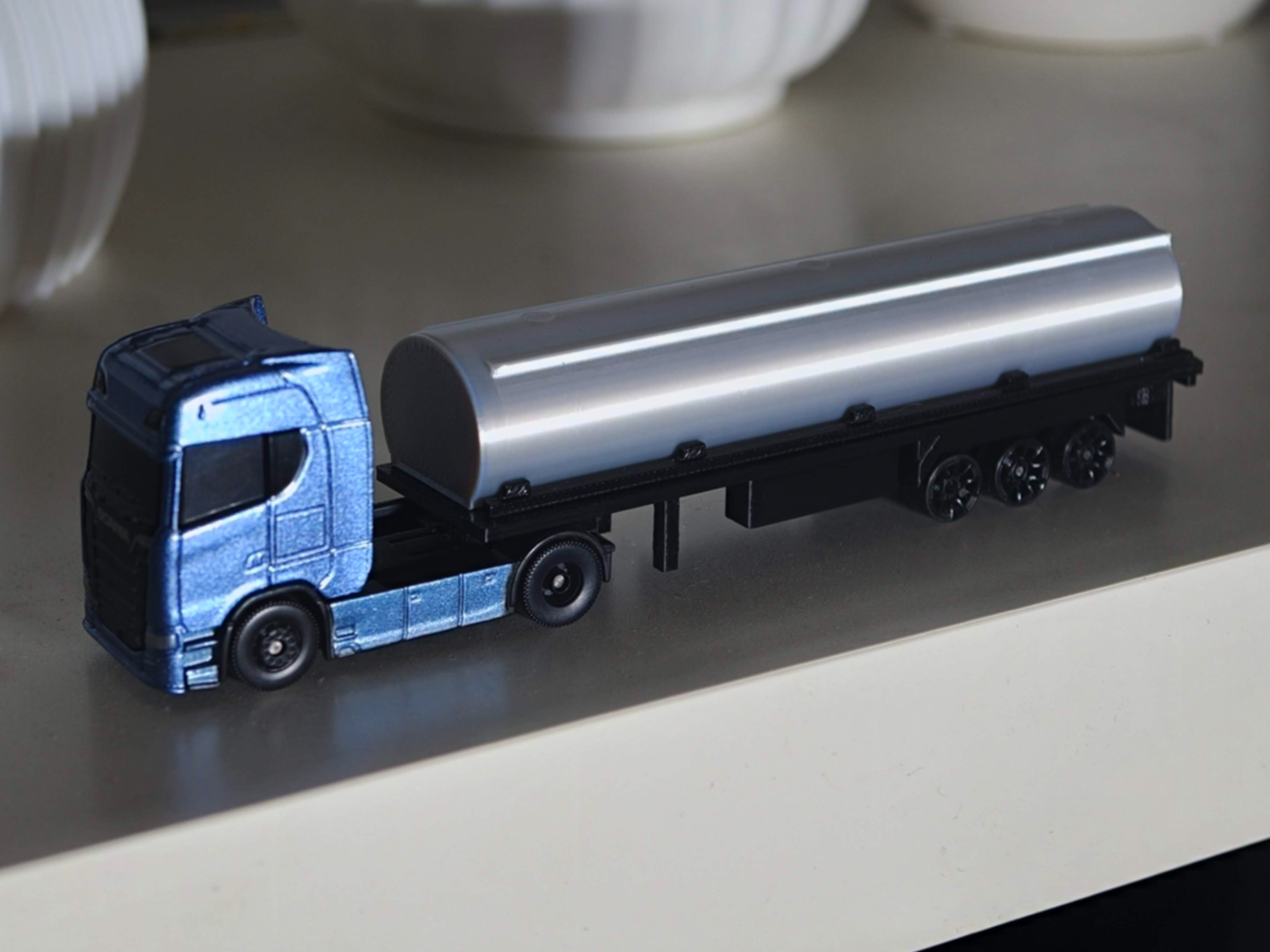 1:64 Tanker Cistern semi trailer for trucks