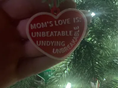Mom's love Ornament/Keychain