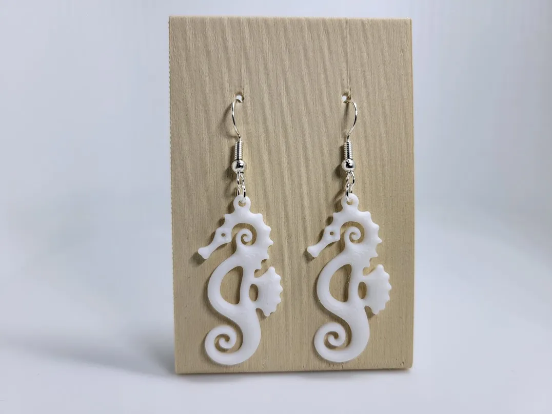 sea horse earrings view 2