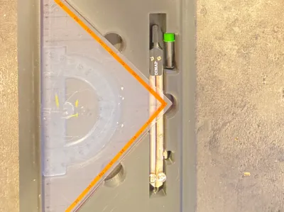 Storage box for geometry set
