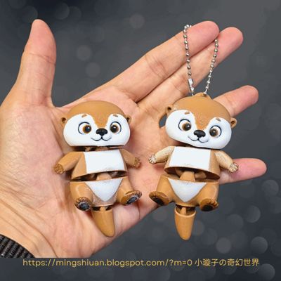 Articulated Cute Sea otter keychain
