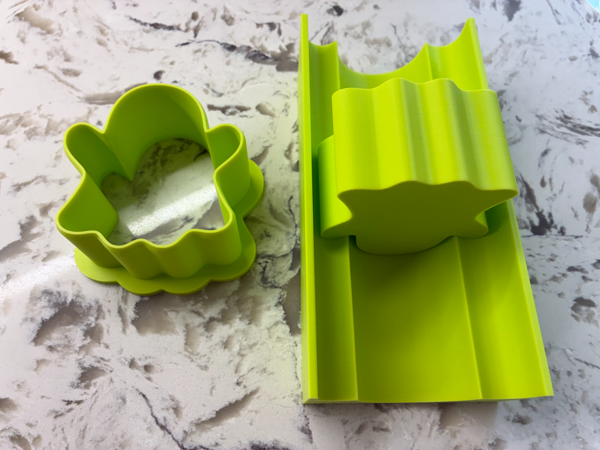 Baby Ghost Cake Pop Cutter/Pusher and Tray