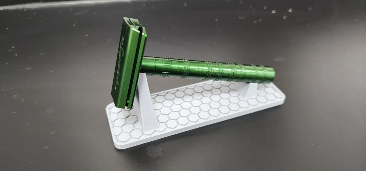 Dr Squatch Razor Holder - Free 3D Print Model - MakerWorld