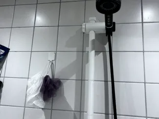 Modulare, verstellbare Duschstange 