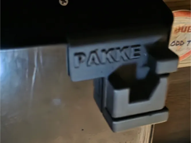 Heavy-Duty "PAKKER" Mailbox Hook for Deliveries
