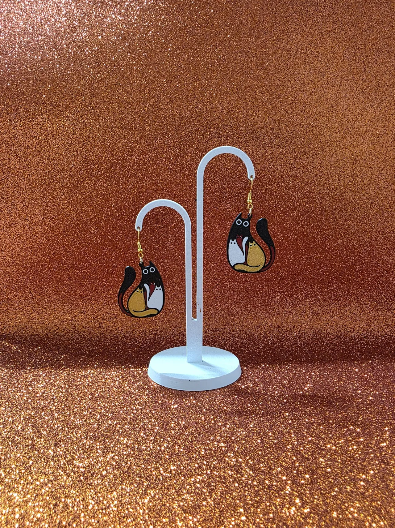 Cats in the cat earrings view 3