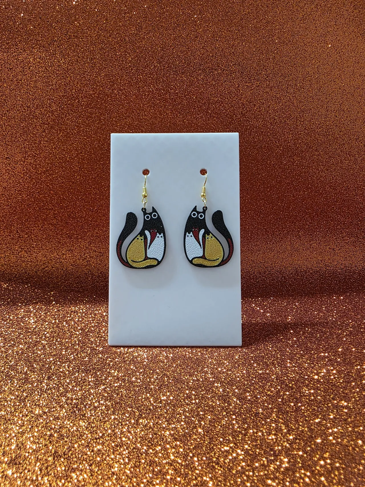 Cats in the cat earrings view 2