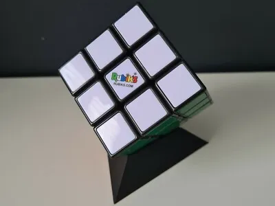 3D  Printed Rubik's Cube Stand (Speedcube)