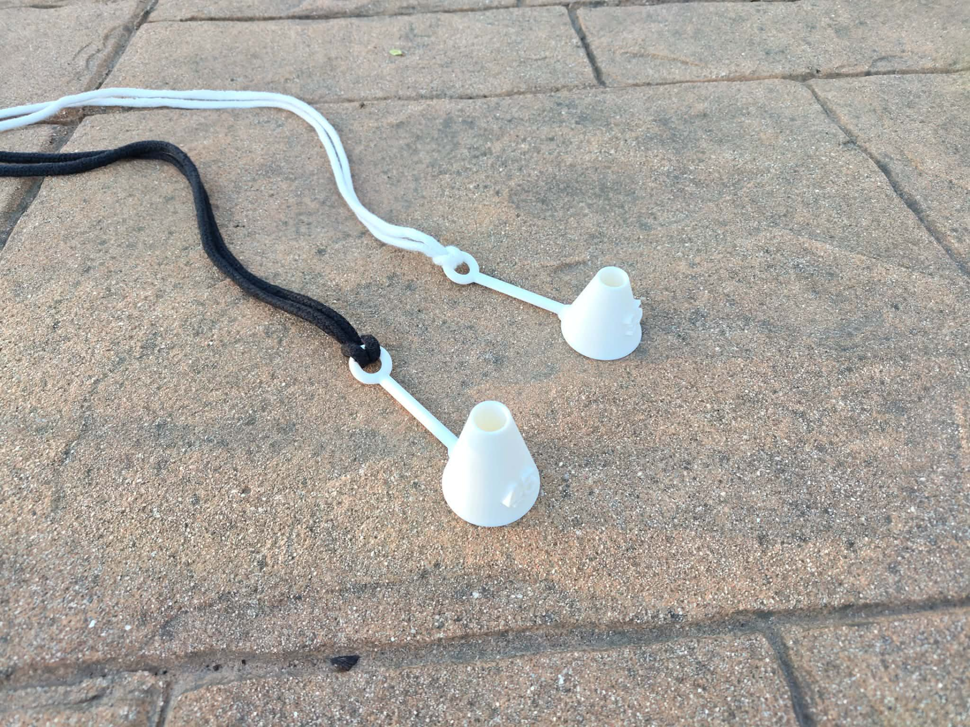 Hard ground golf tee set