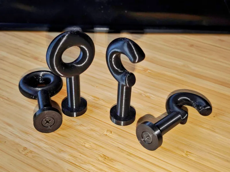 Volvo Hook - Open / Closed