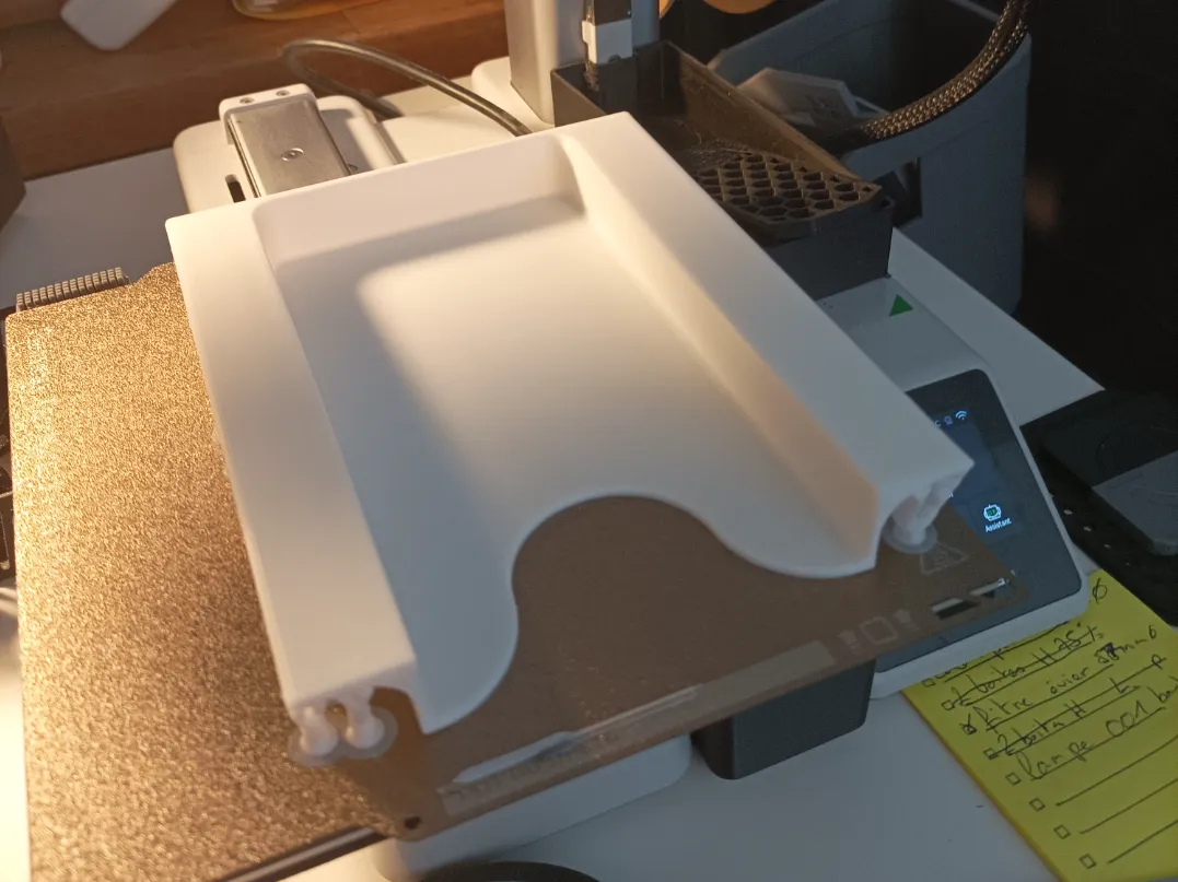 Support téléphone sous le bureau