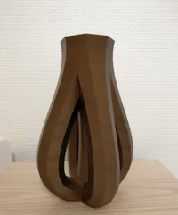 Vase moderne au design épuré — photo 1