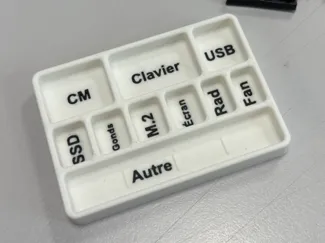 EN and FR Laptop Screw Organizer