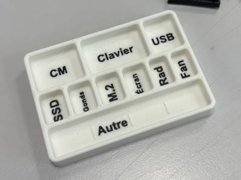 EN and FR Laptop Screw Organizer