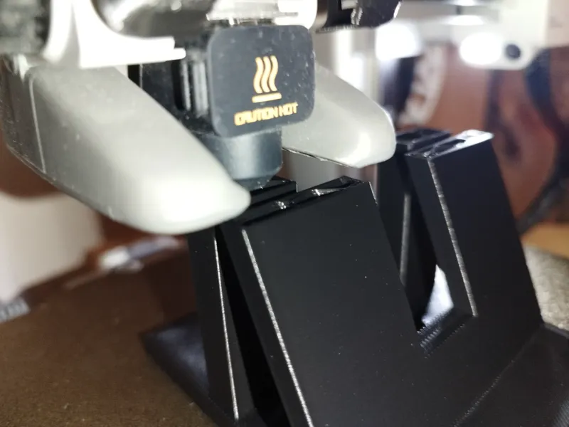 Minimal Desk Phone Stand – No Supports