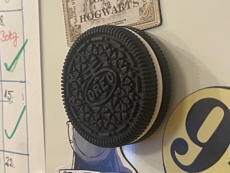 Oreo fridge / whiteboard magnet (10x3mm)