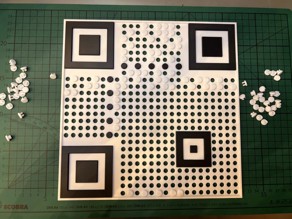 QR Code Builder Kit: Build A Physical QR Code - Free 3D Print Model ...