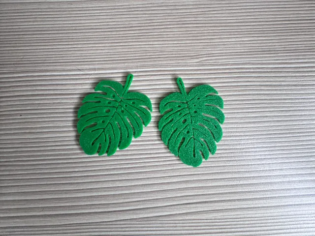 Monstera Earrings - Keychain
