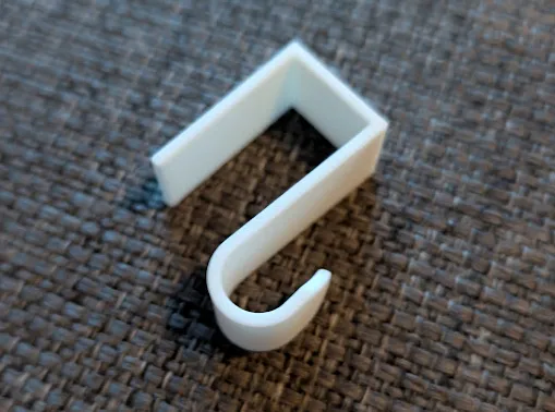 Crochet pour porte de placard (épaisseur 1,8 cm)
