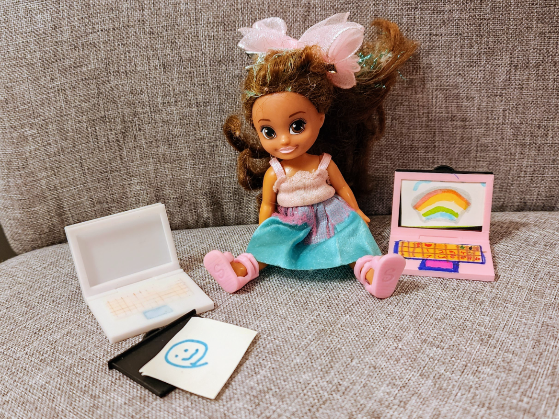 Small Doll Laptop, Removable Screen & Opens/Closes