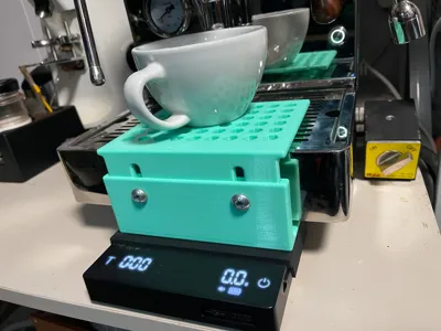Semi-automatic coffee machine scale holder