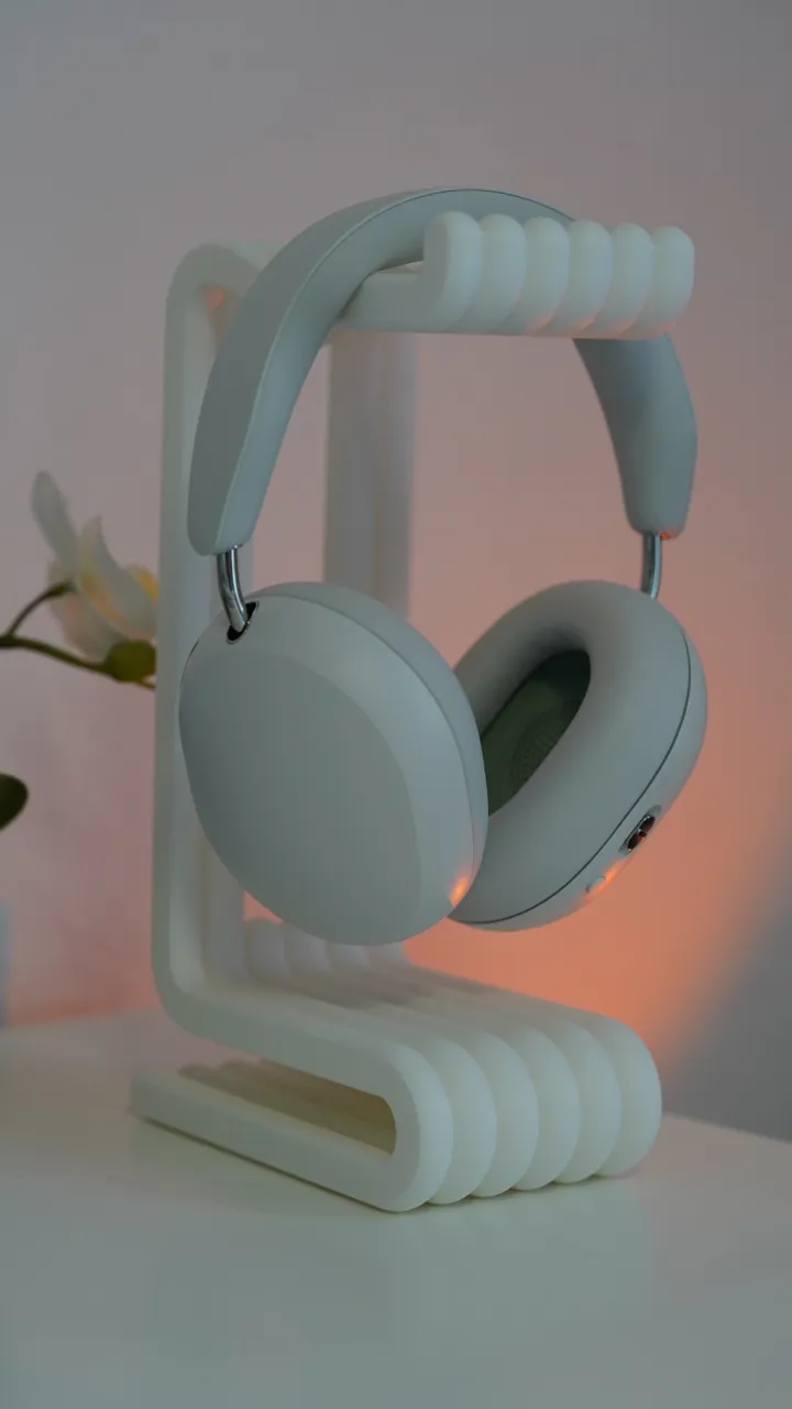 Modern Headphone Stand - Design Headphone Stand view 2