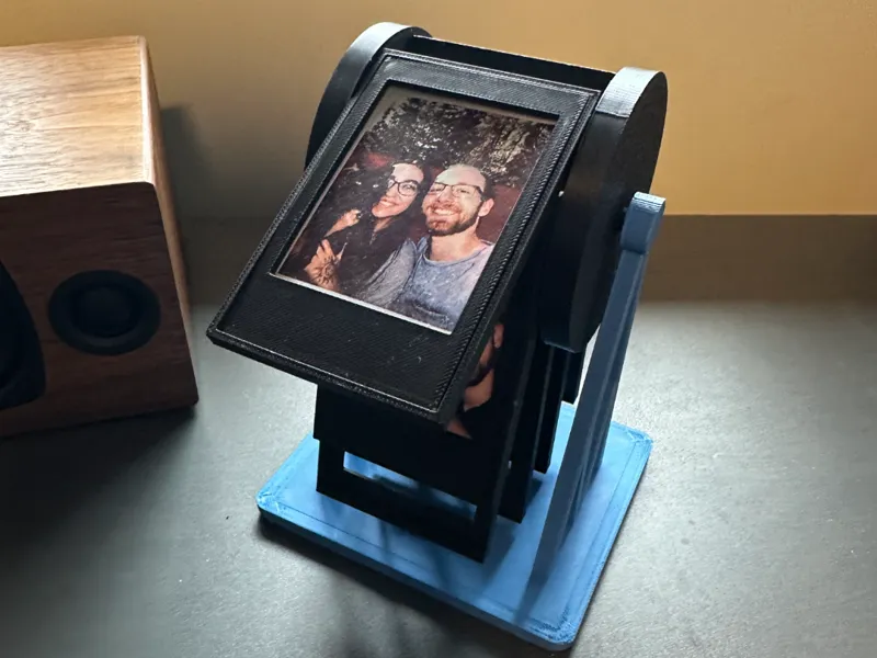Polaroid 16 photo Rolodex (2x3in)