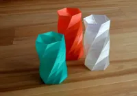 Vase torsadé à 6 faces — photo 3