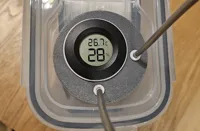 Alternative cap with TPU sealants for better air-tightness
