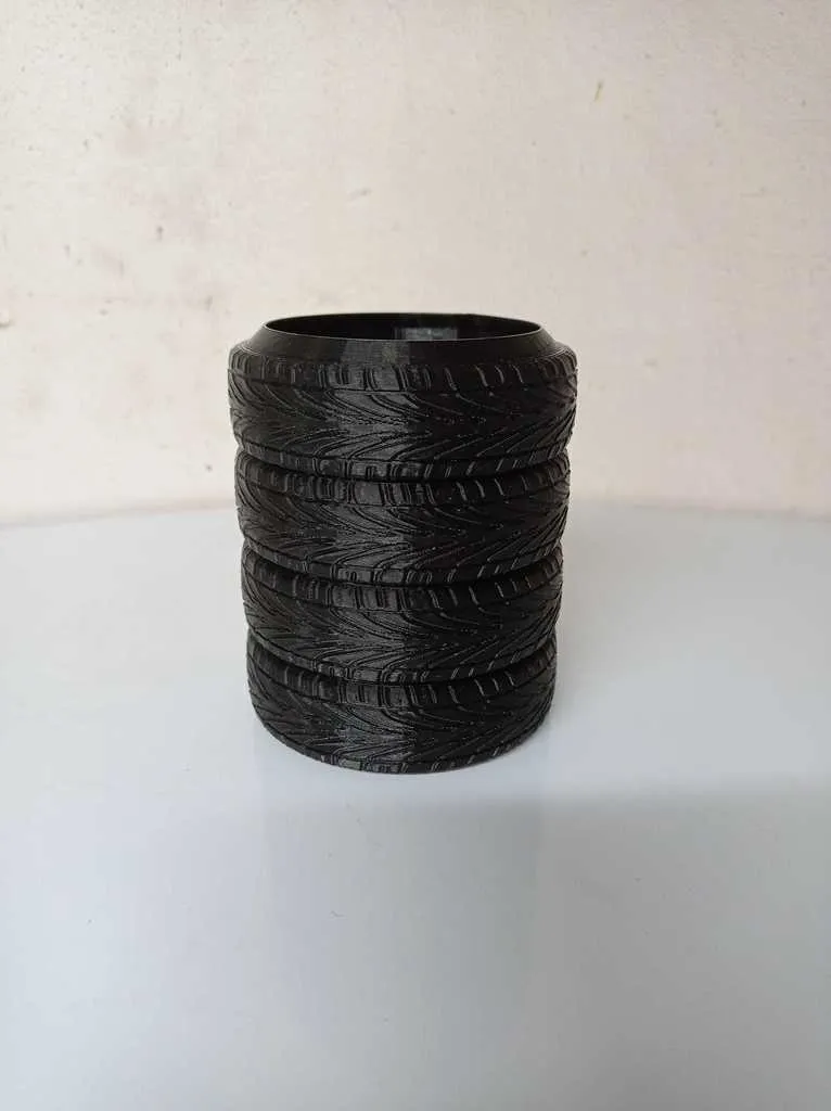 Porte-canette pneus empilés 33 cl