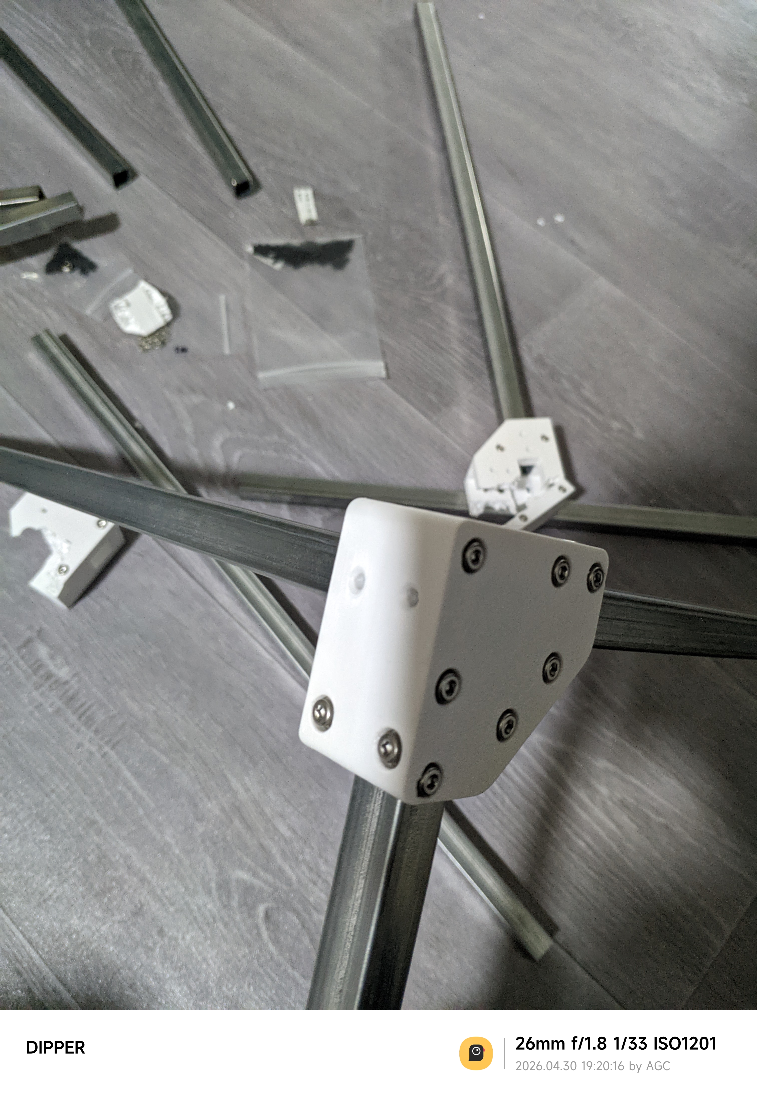 Miniatura 2 do modelo 3D 方管连接件方钢管立体三通 