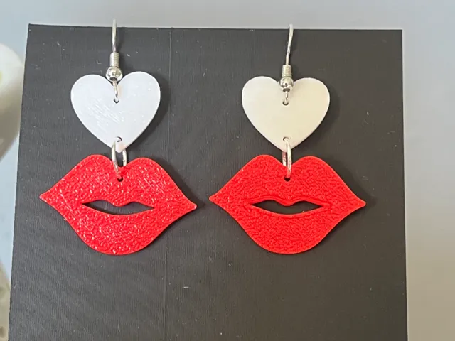 heart and lips earrings