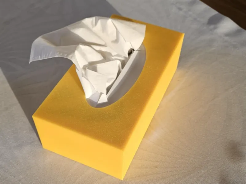 Simple tissue box cover
