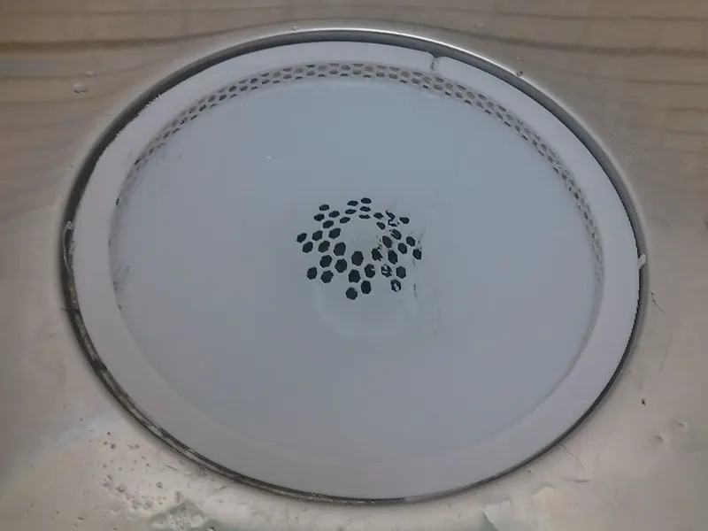 150 mm shower filter with sand trap