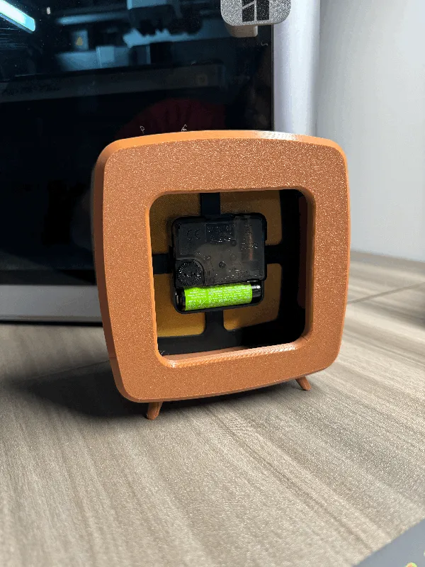 Panneau arrière pour horloge de bureau MCM